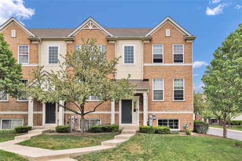 Homes for sale in hanover park il. Get the scoop on the 7 condos for sale in Hanover Park, IL. Learn more about local market trends & nearby amenities at realtor.com®. ... Home values for zips near Hanover Park, IL. 60010 Homes ... 