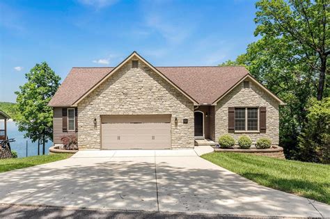 Homes for sale in hillsboro. Hillsboro, MO Homes under $100,000. Sort. Recommended. $22,500. 0 E Vista Sec 12 Lot 43 Dr, Hillsboro, MO 63050. Great buildable lot in beautiful RAINTREE PLANTATION! Raintree has approx. 750 homes on it's 825 acres, with approx 3168 lots. Just 5 minutes North of Hillsboro, MO on State Rd B, & only 30 minutes from greater St. Louis. 