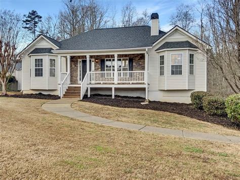Homes for sale in hiram ga. Enjoy house hunting in Hiram, GA with Compass. Browse 90 homes for sale, photos & virtual tours. Connect with a Compass agent to help you find your dream home. Buy Rent Sell. ... Hiram, GA Homes for Sale & Real Estate. Save Search. price-Filters. 1-40 of 90 Homes. Sort by Recommended. New. $220,000. 58 Laurie Court Hiram, GA 30141. 3. … 