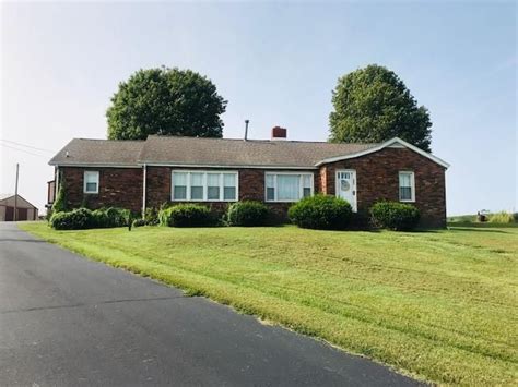 Homes for sale in hopkins county ky. 4 beds 2 baths 2,050 sq ft 0.72 acre (lot) 500 Compton Rd, Hanson, KY 42413. ABOUT THIS HOME. Cheap Home for sale in Hopkins County, KY: A stunning 3-bedroom, 2.5-bathroom brick house nestled on a spacious lot, this property offers a lush, private backyard that is ideal for entertaining or gardening. 