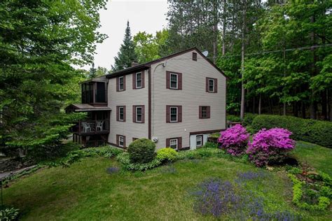 Homes for sale in jaffrey nh. 3 Baths. 2,206 Sq Ft. 27 North St, Jaffrey, NH 03452. Two for the price of one! Live in one while collecting rent on the other. This is truly the best case scenario if you are looking to live for very minimal. Owners unit has been updated consisting of three bedrooms, two baths, private laundry and nice flat fenced in backyard. 