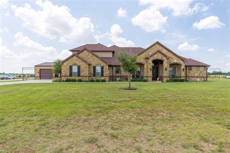 Homes for sale in krum tx. The average sale price for homes in Krum, TX over the last 12 months is $378,714, down 6% from the average home sale price over the previous 12 months. Home Trends Median Price (12 Mo) $343,900. Median Single Family Price. $349,700. Average Price Per Sq Ft. $198. Number of Homes for Sale. 45. Last 12 months Home Sales. 193. 