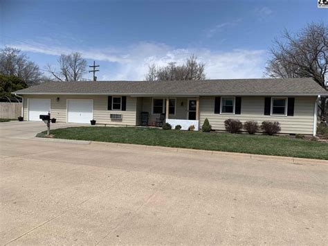 Homes for sale in lyons ks. Brokered by Hayden Outdoors Real Estate. Land for sale. $260,000. $15k. 78 acre lot. Tbd Ave # L. Lyons, KS 67554. Email Agent. Showing 7 homes around 20 miles. 