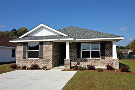 Homes for sale in milton florida. Hamilton Crossing. Hamilton Crossing is Adams Homes Development, with all brick homes in Milton, FL. The square footage of these homes ranges from 1,605 to 3,010 Square Feet. Prices were originally in the $245,000 – $355,000 range, but with a short supply left, there is no guarantee that these homes will be available at this price. 