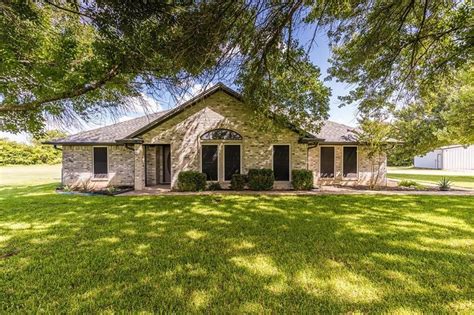 Homes for sale in moody tx. 509 Avenue A, Moody, TX 76557. $325,000. 3 beds. 2 baths. 2,256 sq ft. 1312 W Third St, McGregor, TX 76657. View more homes. Nearby homes similar to 655 Hwy 236 have recently sold between $1M to $1M at an average of $390 per square foot. SOLD FEB 23, 2024. 