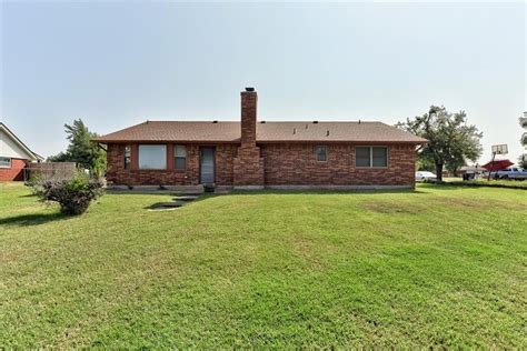 Homes for sale in mustang ok. 31 Mustang OK Houses under $300,000. Sort. $259,999 New Construction. 3 Beds. 2 Baths. 1,260 Sq Ft. 3813 Palmetto Bluff Dr, Mustang, OK 73064. This new construction, quick move-in home is the "Fullerton II" plan by Lennar, and is located in the community of The Montage at 3813 Palmetto Bluff Drive, Yukon, OK-73099. 