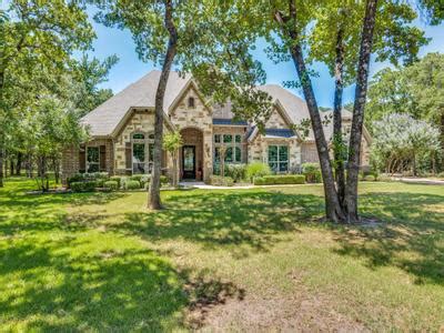Homes for sale in pilot point tx. View 30 photos for 14029 Friendship Rd, Pilot Point, TX 76258, a 2 bed, 2 bath, 1,384 Sq. Ft. farm home built in 2020 that was last sold on 05/19/2023. 