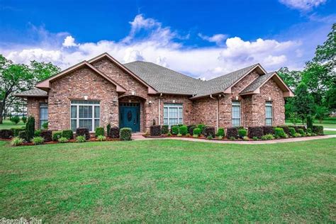 Homes for sale in pine bluff arkansas. Search 59 homes for sale with a garage in Pine Bluff, AR. Get real time updates. Connect directly with real estate agents. Get the most details on Homes.com. ... The average sale price for homes in Pine Bluff, AR over the last 12 months is $121,199, down 6% from the average home sale price over the previous 12 months. 