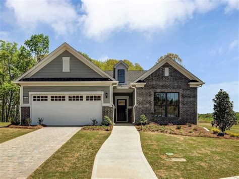 Riverdale, GA Homes under $200,000. $200,000. 3 Beds. 2.5 Baths. 1,656 Sq Ft. 8251 Creekridge Cir, Riverdale, GA 30296. Welcome to your new oasis in Riverdale, GA! This charming 3 bedroom, 2.5 bath split-level home in Red Gate Estates offers a prime location just minutes from Hartsfield Atlanta Airport.