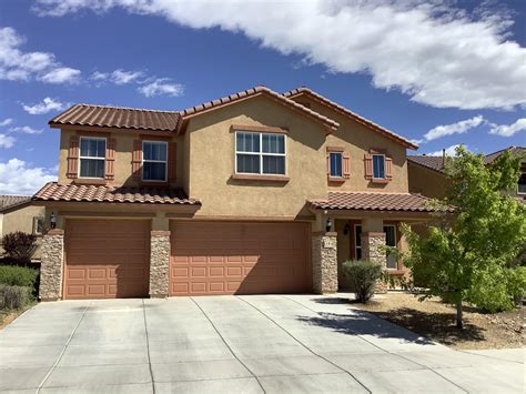 Homes for sale in rio rancho new mexico. 2517 Michaelangelo Ct NE, Rio Rancho, NM 87144 is currently not for sale. The 4,378 Square Feet single family home is a 4 beds, 4 baths property. This home was built in 2023 and last sold on 2023-08-23 for $--. View more property details, sales history, and Zestimate data on Zillow. 