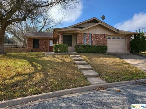 Homes for sale in shiner tx. Explore the homes with Big Lot that are currently for sale in Shiner, TX, where the average value of homes with Big Lot is $235,000. Visit realtor.com® and browse house photos, view details ... 