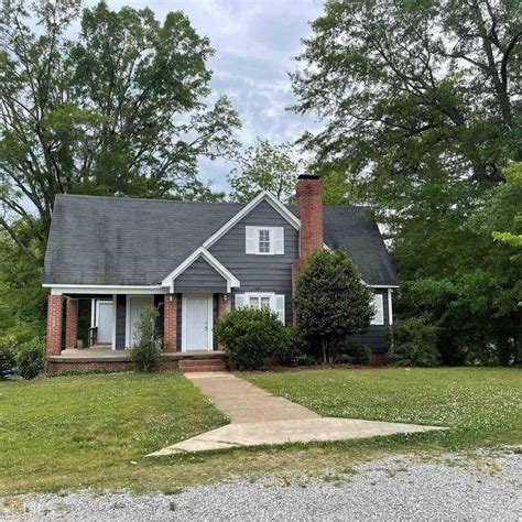 Homes for sale in talladega al. See the 167 available houses for sale with a garage in Talladega County, AL. Find real estate price history, detailed photos, and learn about Talladega County neighborhoods & schools on Homes.com. 