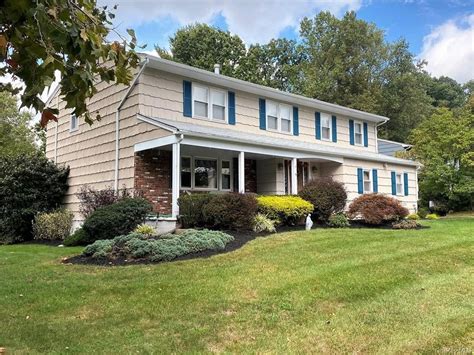 Homes for sale in tappan ny. 24 Hardwood Drive, Tappan, NY 10983 is currently not for sale. The 1,781 Square Feet single family home is a 4 beds, 3 baths property. This home was built in 1966 and last sold on 2023-12-06 for $649,000. View more property details, sales history, and Zestimate data on Zillow. 