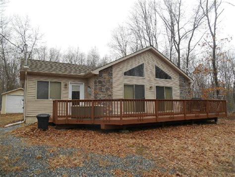 Homes for sale in towamensing trails pa. Contemporary - Towamensing Trails, PA home for sale. Brand new contsruction log sided getaway located on a wooded half acre in the Poconos. This rustic, yet contemporary home has 2 spacious bedrooms, 1 bath &amp; a lovely … 