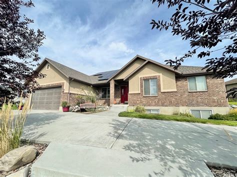 Homes for sale in tremonton utah. There are 14 listings in Tremonton, UT of houses with virtual tours available for you to browse and visit. Keep in mind, a typical home in the area spends an average 61 days on the market and has ... 