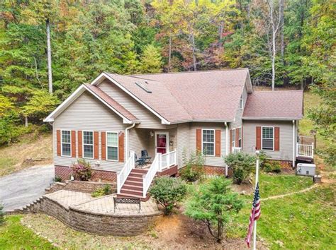 Homes for sale in troutville va. Find Property Information for 537 Houston Mines Rd, Troutville, VA 24175. MLS# 906858. View Photos, Pricing, Listing Status & More. 