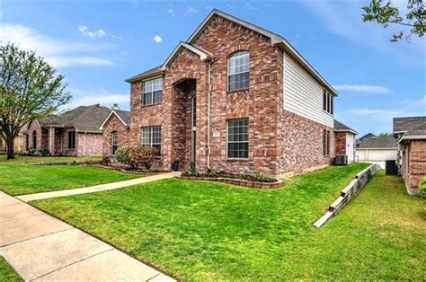 Homes for sale in van alstyne tx. Steeplechase – Van Alstyne, TX. Steeplechase is a subdivision of 148 lots just a few miles west of town near FM121 and FM3356. Homes here were first built-in the early 90s. It is a beautiful area with acre lots, wooded areas & natural ponds in some back yards and very well-kept homes. The minimum house size is restricted to 2000 sf. 