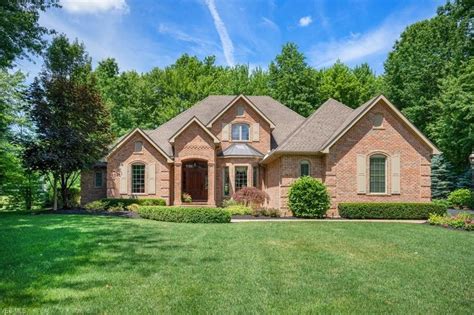 Homes for sale in warren ohio. Warren OH Luxury Homes. 101 results. Sort: Price (High to Low) 4 Niles Cortland Rd NE #SR-46, Warren, OH 44484. HOWARD HANNA. $1,500,000. 4 acres lot ... The data relating to real estate for sale on this website comes in part from the Internet Data Exchange program of MLS NOW. Real estate listings held by brokerage firms other … 