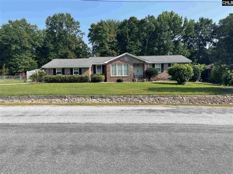 Homes for sale in winnsboro sc. The listing broker’s offer of compensation is made only to participants of the MLS where the listing is filed. 38 Celtic Ln, Winnsboro, SC 29180 is pending. Zillow has … 