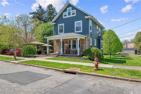Homes for sale in zelienople pa. Be ready to buy your new home! NMLS#: 1598647. For Sale - 310 Linden St, Zelienople, PA - $395,000. View details, map and photos of this single family property with 4 bedrooms and 2 total baths. MLS# 1644376. 