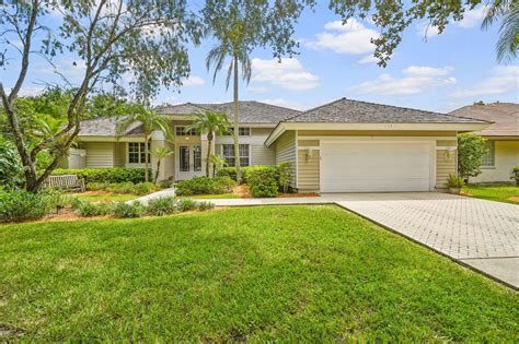 Homes for sale jupiter florida. The Hamptons of Jupiter is located in Maplewood a quiet area next to Loxahatchee Club on Toney Penna Drive and other popular communities. $689,000. 3 beds 2 baths 1,975 sq ft 6,029 sq ft (lot) 156 Hampton Cir, Jupiter, FL 33458. Viewing page 1 of 1 (Download All) 