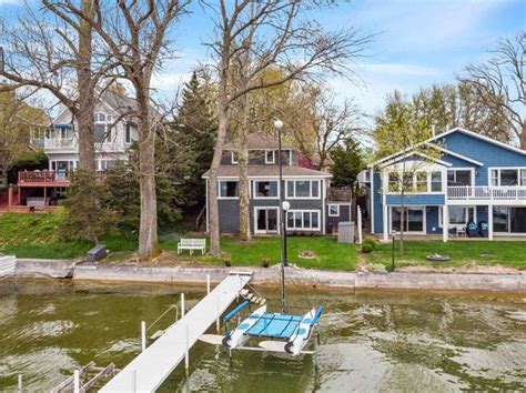 Homes for sale lake wawasee. Zillow has 21 homes for sale in Wawasee Village Syracuse. View listing photos, review sales history, and use our detailed real estate filters to find the perfect place. 