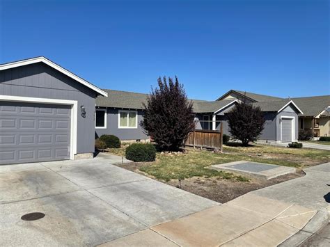 Homes for sale madras oregon. Zillow has 113 homes for sale in 97741. View listing photos, review sales history, and use our detailed real estate filters to find the perfect place. 