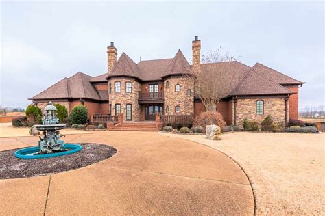 Homes for sale memphis tn. The average sale price for homes in Memphis, TN over the last 12 months is $233,779, consistent with the average home sale price over the previous 12 months. Home Trends Median Price (12 Mo) $191,950. Median Single Family Price. $195,000. Median Townhouse Price. $382,000. Median 2 Bedroom Price. $171,900. 