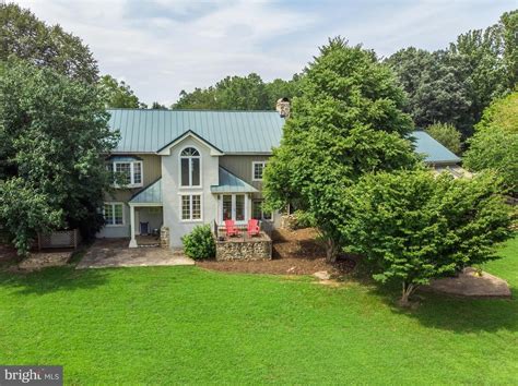 Homes for sale middleburg va. For Sale - 105 Reed St, Middleburg, VA - $1,845,000. View details, map and photos of this single family property with 4 bedrooms and 5 total baths. MLS# VALO2065102. 