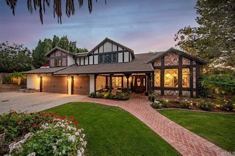 Enjoy house hunting in Redlands, CA with Compass. Browse 162 homes for sale, photos & virtual tours. Connect with a Compass agent to help you find your dream home. Buy …