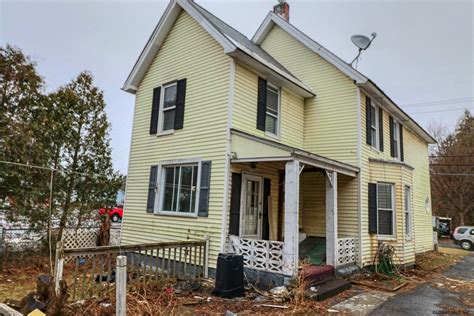 Homes for sale rotterdam ny. House for sale. $199,900. 3 bed. 1 bath. 1,092 sqft. 4,792 sqft lot. 1920 Amelia St. Rotterdam, NY 12306. Email Agent. Brokered by Howard Hanna. new. Condo for sale. … 