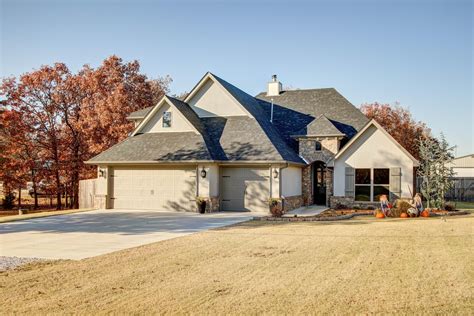 Homes for sale skiatook ok. 410 S Buffalo St, Skiatook, OK 74070 - 2,326 sqft home built in 2023 . Browse photos, take a 3D tour & get detailed information about this property for sale. MLS# 2334281. 