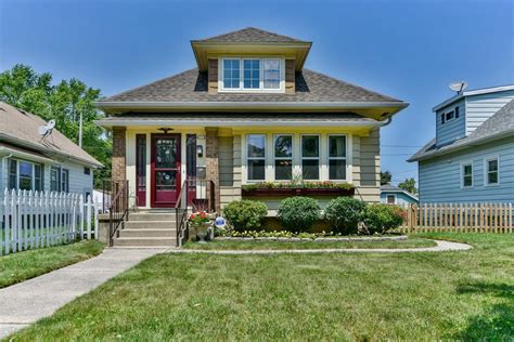 Homes for sale south milwaukee wi. Search 4 homes for sale in South Milwaukee and book a home tour instantly with a Redfin agent. Updated every 5 minutes, get the latest on property info, market updates, and more. 