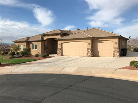 Homes for sale st george utah. FOR SALE 3990 Enninberg Way, St. George, UT 84790, USA Lot #DC 216 3 Bed • 3 Bath • 3 Garage • 2,459 ft 2. $689,900-Jun.'24* FOR SALE 6071 Half Dome Place, St. George, UT 84790, USA ... Join our communications list to receive the latest information on our homes and neighborhoods. Thank you for choosing S&S Homes! *Prices, estimated ... 