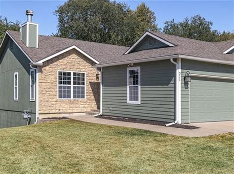 Homes for sale tonganoxie ks. Explore the homes with Big Lot that are currently for sale in Tonganoxie, KS, where the average value of homes with Big Lot is $349,950. Visit realtor.com® and browse house photos, view details ... 