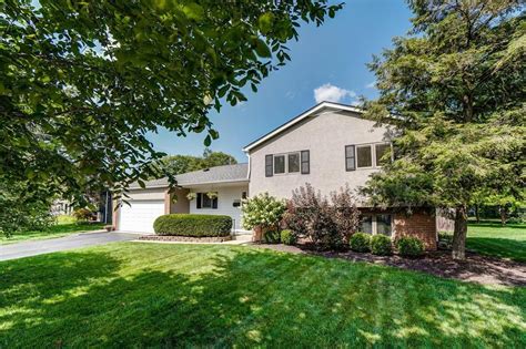 Homes for sale upper arlington. See sales history and home details for 2933 S Dorchester Rd, Upper Arlington, OH 43221, a 3 bed, 3 bath, 2,580 Sq. Ft. single family home built in 2020 that was last sold on 10/20/2021. 