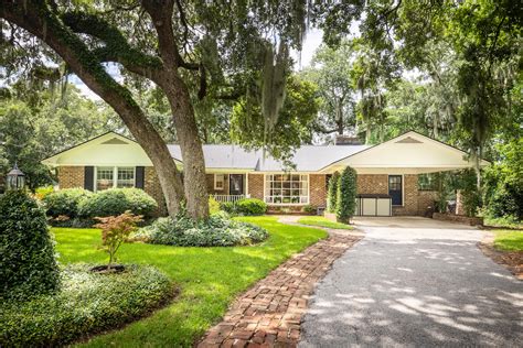 Homes for sale west ashley charleston sc. West Ashley is a neighborhood in Charleston. There are 182 homes for sale, ranging from $90K to $4.9M. $499.5K. Median listing home price. $295. Median listing home price/Sq … 