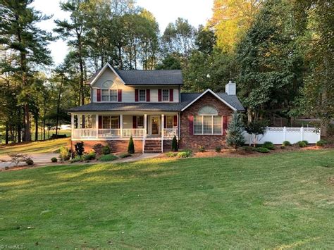Homes for sale wilkesboro nc. 3 Ba. 2,005 Sqft. $190/Sqft. N 108 Bridge Street, Wilkesboro, NC 28697 - For Sale. Selling? Get a Cash Offer. 