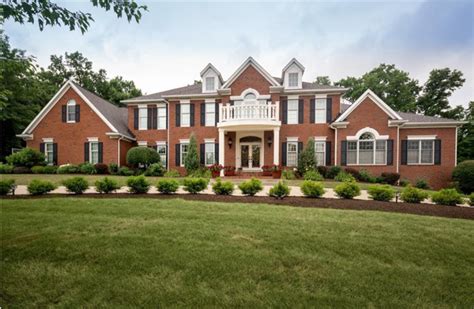 Homes in columbus ohio. Zillow has 22308 homes for sale in Ohio. View listing photos, review sales history, and use our detailed real estate filters to find the perfect place. 