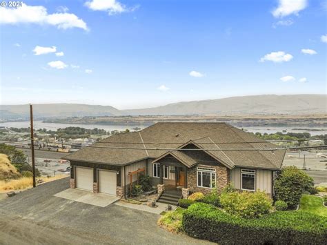 Homes in the dalles oregon for sale. 400 West Elm St, Hermiston, OR 97838. (800) 547-2444. States Served: OR. Contact Us. Shop Homes. Browse All Manufacturers in The Dalles. 