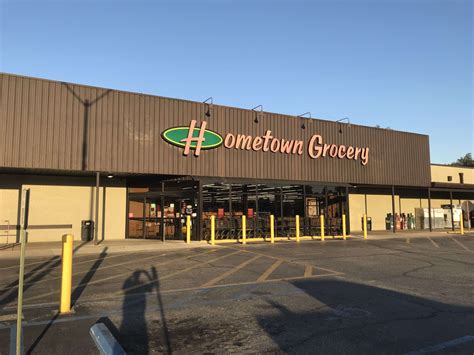  With a desire to offer customers quality products at the lowest possible prices, Athens, AL was the site of the 1st Hometown grocery store in 1982. Opening as Hometown Grocery with fast, friendly service, convenient parking and the best meat in town. . 
