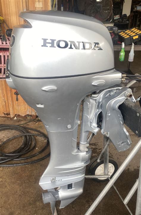 Honda 4 stroke 20 hp outboard manual. - Era do átomo, crise do homem.