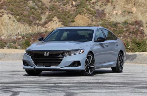 Honda accord 2.0 sport. A powerful and affordable sedan with a 252-hp turbocharged engine, a lean curb weight, and a capacious interior. Read the review of the 2021 Honda Accord Sport 2.0T, a sweet spot of the Accord lineup that … 