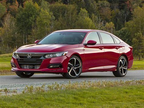 Honda accord 2018. The Honda Accord 2018 prices range from $18,370 for the basic trim level Sedan Accord VTi-L to $31,460 for the top of the range Sedan Accord V6-L. The Honda Accord 2018 comes in Sedan. The Honda Accord 2018 is available in Unleaded Petrol. Engine sizes and transmissions vary from the Sedan 2.4L 6 SP Automatic … 