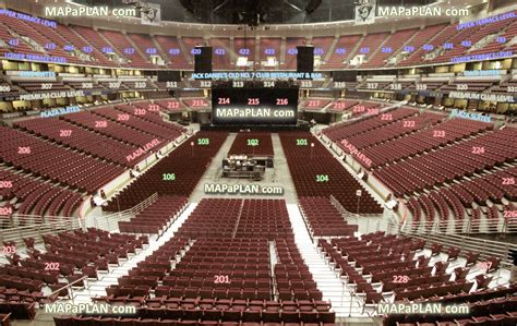On the Honda Center seating chart, 400-Level sections are also known as Terrace Level seats. When purchasing tickets in these sections, it's important to know what to expect. The Best Seats Are in the First Three Rows For both concert and hockey, rows A-C in each Terrace section are far superior to rows D and above.. 