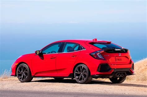 Honda civic 2018 hatchback. 2018 Honda Civic ; Compare ; Combined MPG:34. combined. city/highway. MPG. City MPG:30. city. Highway MPG:39. highway. 2.9 gals/ 100 miles ; Not Available. How can ... 