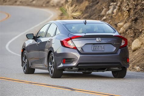 Honda civic ex 2016. The 2016 Honda Civic comes standard with a 2.0-liter four-cylinder engine that makes 158 horsepower. EX-T and higher trims have a 174-horsepower, turbocharged 1.5-liter four-cylinder engine. A six-speed manual transmission is standard with the base engine. An automatic transmission (CVT) is available with the base engine and standard with the ... 