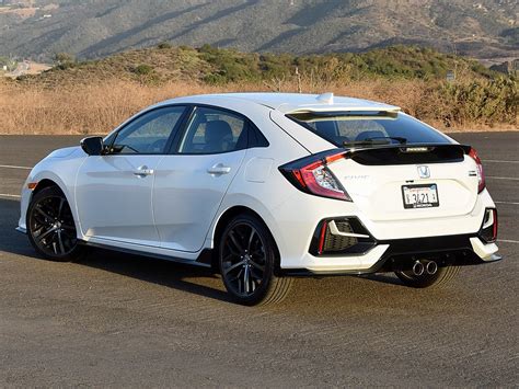 The average Honda Civic Hatchback costs about $24,170.22. The average price has decreased by -11% since last year. The 82 for sale near Phoenix, AZ on CarGurus, range from $15,990 to $34,998 in price. How many Honda Civic Hatchback vehicles in Phoenix, AZ have no reported accidents or damage?.