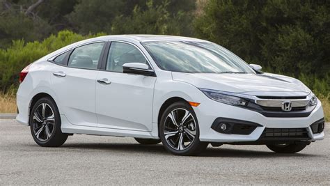 Honda civic mileage. Thanks to virtual reality, Honda is relying less on a car design practice that’s (literally) shaped auto making since the '30s. Honda is pulling away from a design practice that’s ... 