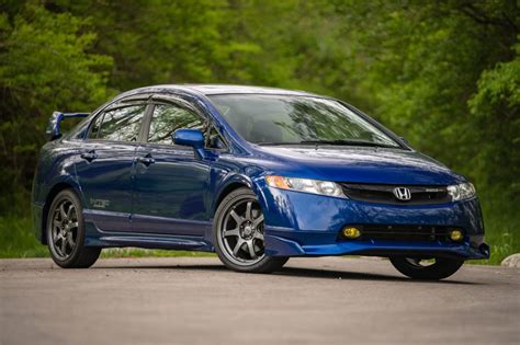 Honda civic si 2008. 2008 Honda Civic Si Sedan Manual powered by 2.0L Inline-4 Gas Engine with 6-Speed Manual transmission. Overview. Select configuration: Si Sedan Manual. $21,310. Starting Price (MSRP) 